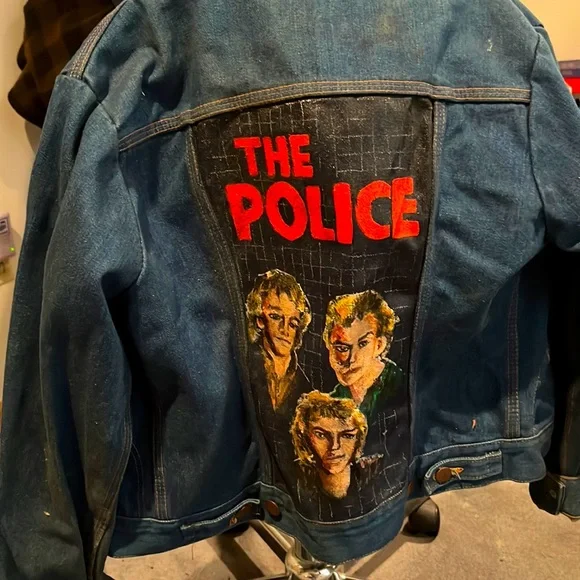 🥳Host Pick🤩 Vintage 80s hand painted The Police Wrangler Denim jacket - Picture 1 of 6
